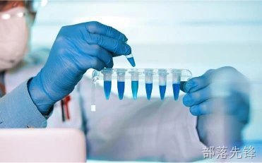 部落先锋罗茂行总经理一行莅临健特药业参观考察